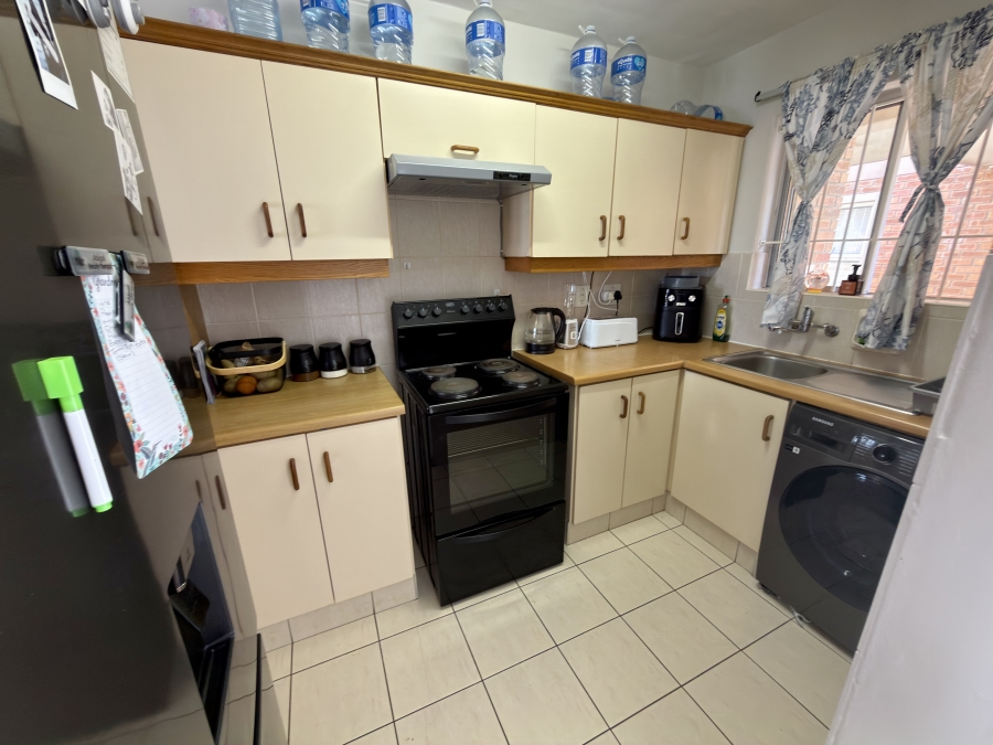 2 Bedroom Property for Sale in Durbanville Western Cape
